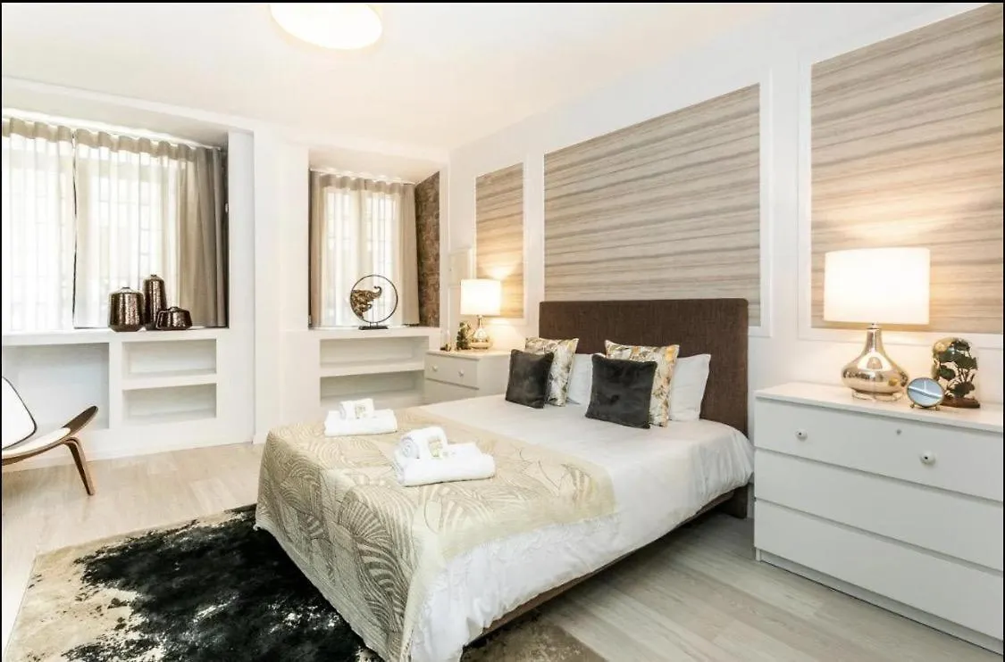 Sao Bento 1 Bedroom Garden Apartment Lisboa