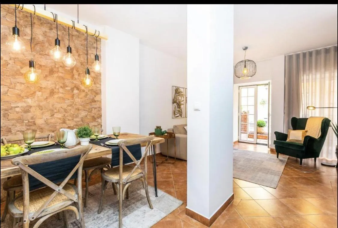 Sao Bento 1 Bedroom Garden Apartment Lisboa