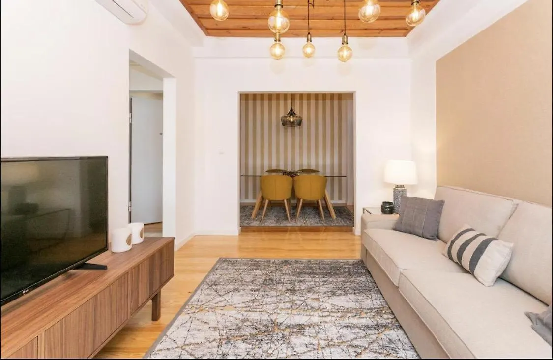 Sao Bento 1 Bedroom Garden Apartment Лиссабон Португалия